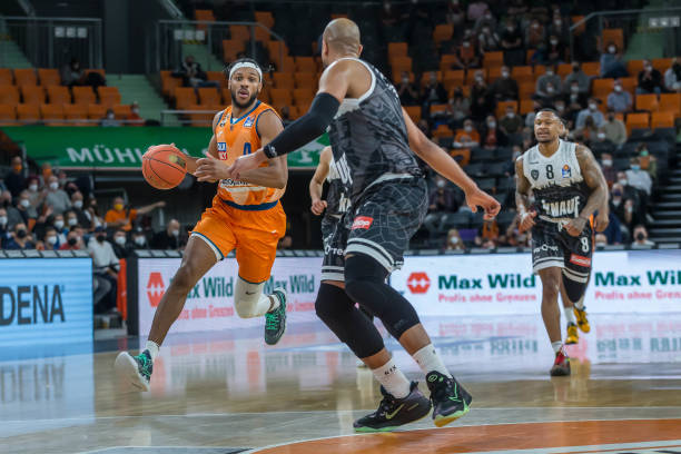 他不仅进球 他不仅进球