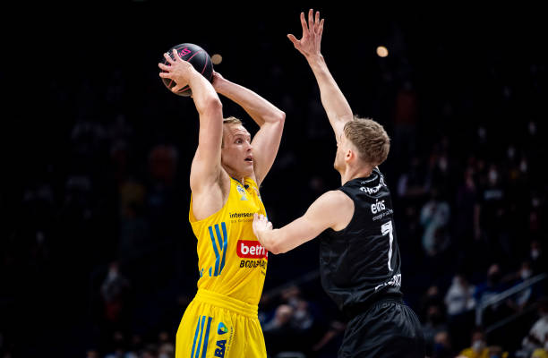 理层对他寄 理层对他寄